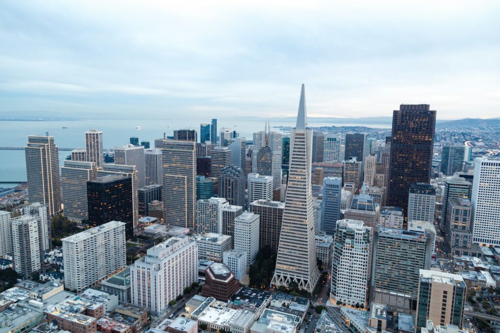 cityscape photography of high-rise building